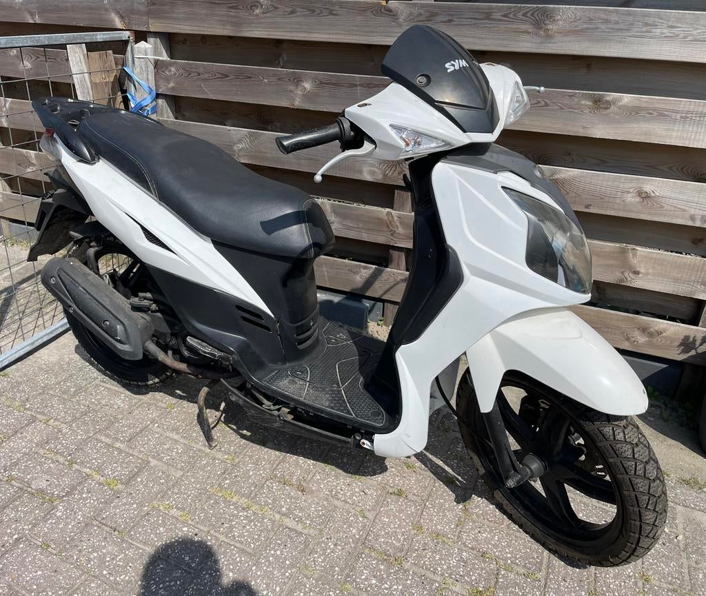 Sym symphony SR 2013, Fietsen en Brommers, Scooters | SYM, Ophalen, Overige modellen, Benzine, Maximaal 25 km/u