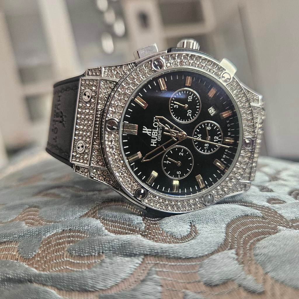 Hublot Geneve Herenhorloge met Zwarte Wijzerplaat, Sieraden, Tassen en Uiterlijk, Horloges | Heren, Ophalen of Verzenden