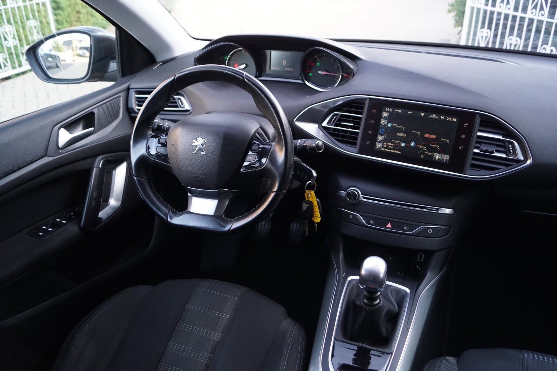 Peugeot 308 SW 1.2 PureTech Blue Lease Premium Sportst Stoel, Voorwielaandrijving, Stof, Gebruikt, 1199 cc