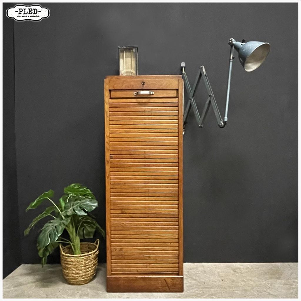 Pled vintage Industrieel antiek Kasten Lampen Stoelen Deco, Ophalen