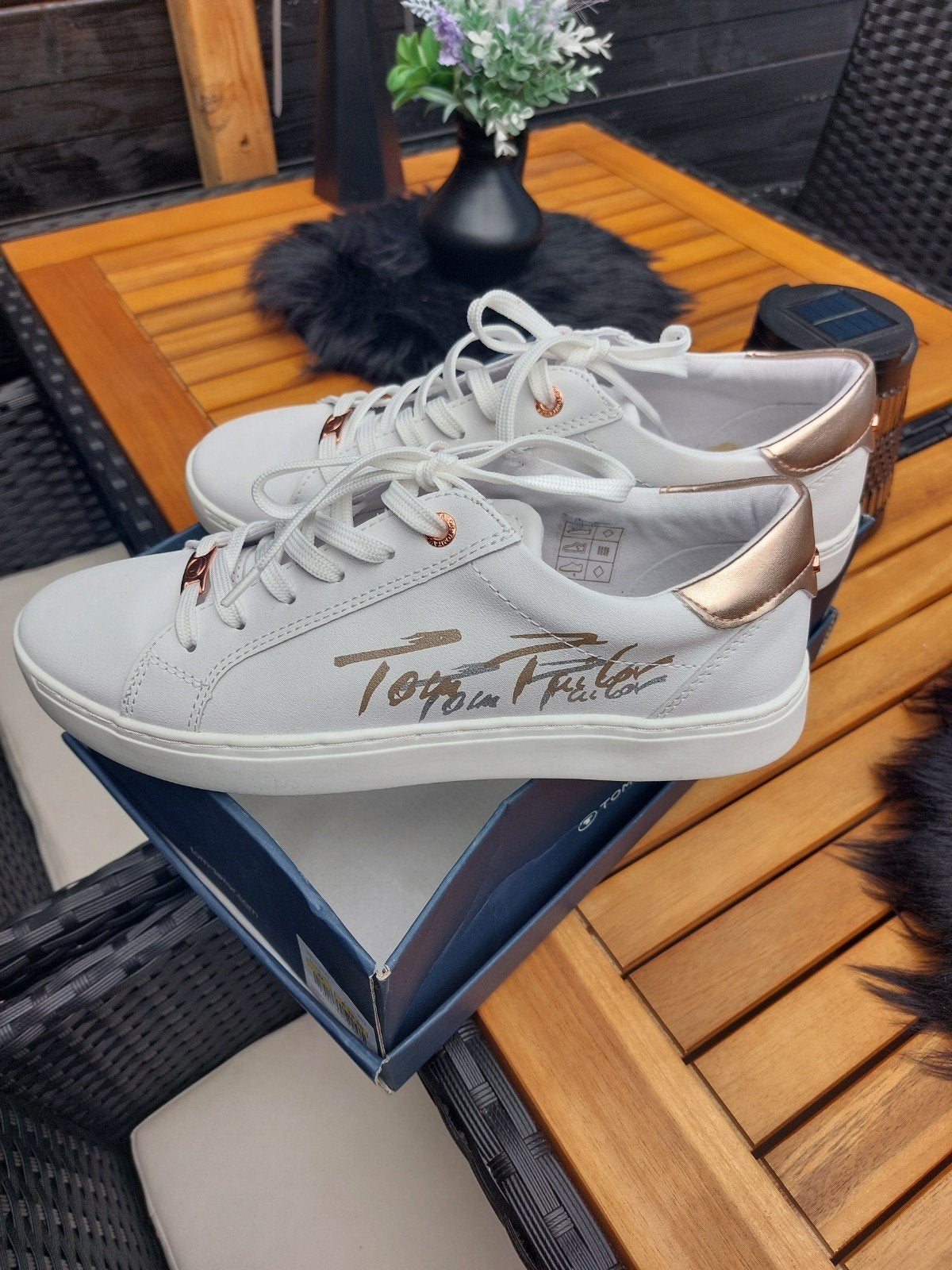 Nieuwe Tom Tailor sneakers  maat 41wit met roségoud, Wit, Nieuw, Sneakers of Gympen, Tom Tailor