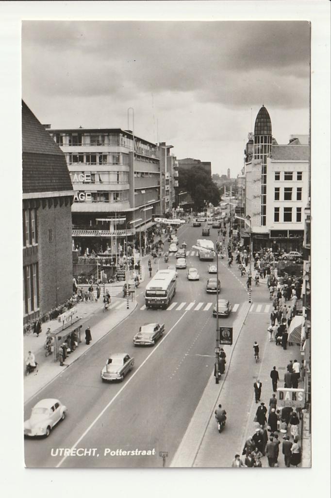 UTRECHT POTTERSTRAAT VOLK AUTO'S STAD-  EN STREEKBUS GVU NBM, Ophalen of Verzenden, 1940 tot 1960, Gelopen, Utrecht