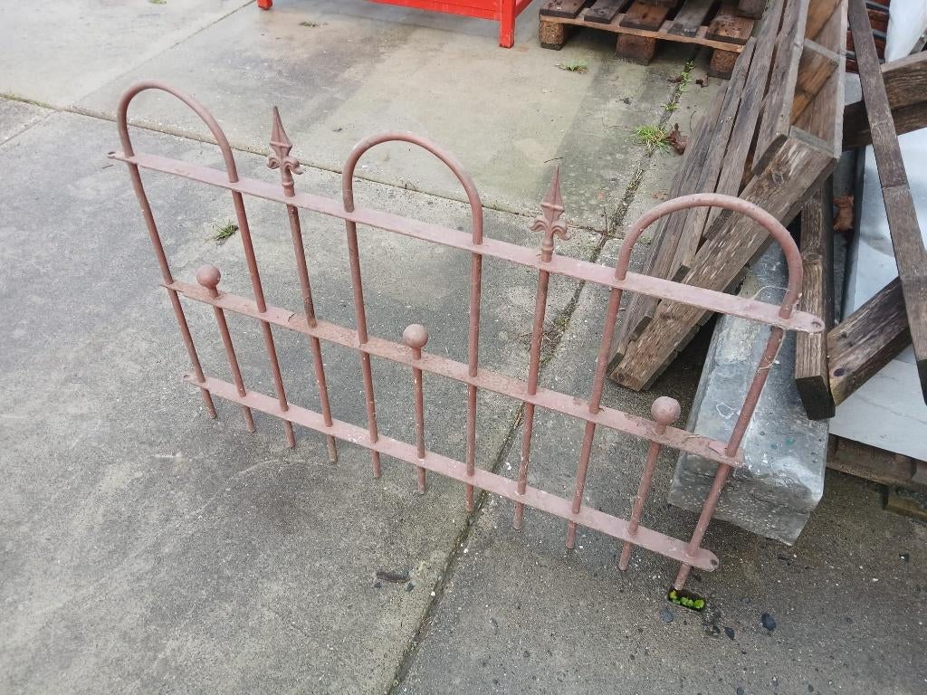 metalen tuinhekjes, hek, tuinafscheiding, Ophalen of Verzenden, Gebruikt, IJzer, Sierhekwerk