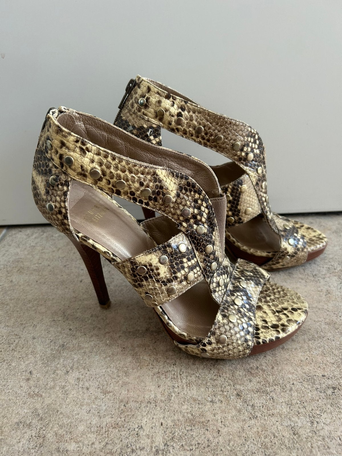 Slangen Lederen Stuart Weitzman High Heels maat 39, Kleding | Dames, Schoenen, Pumps, Bruin, Ophalen of Verzenden, Gedragen