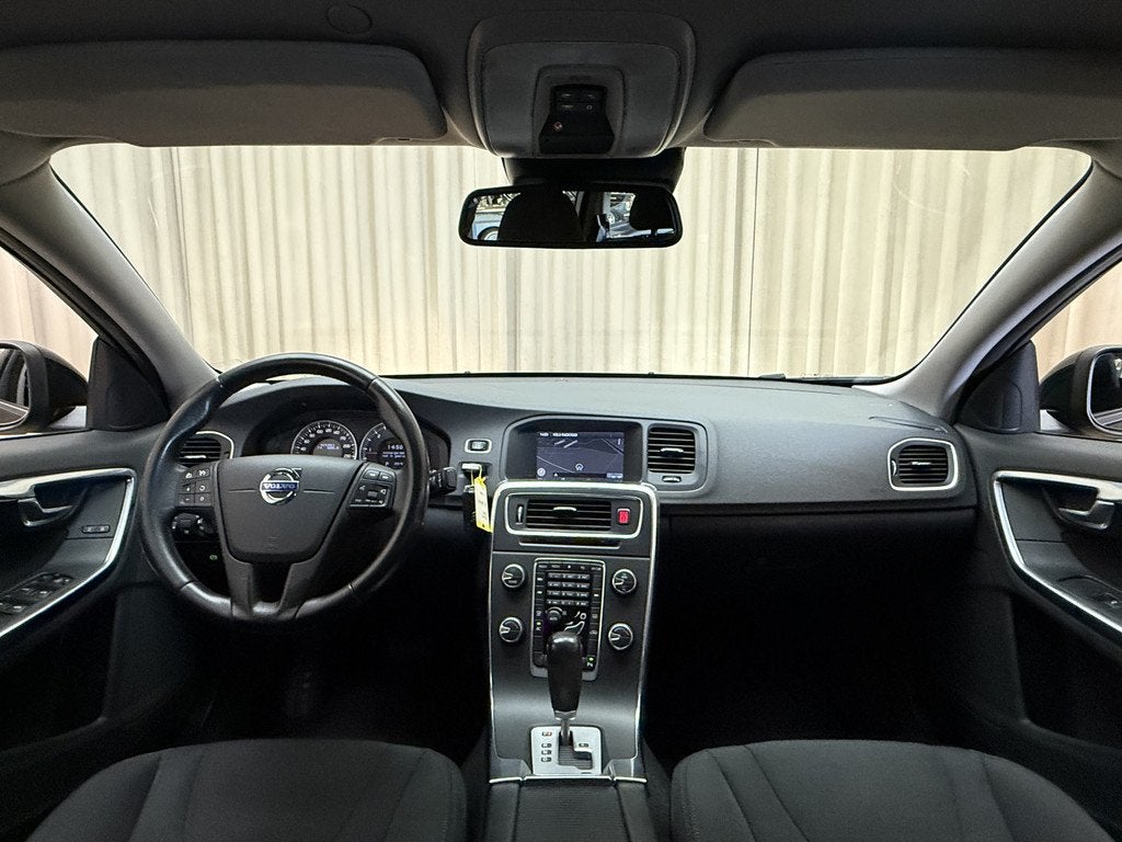 Volvo V60 2.0 D3 Kinetic Automaat / OrgNL! / Cruise / Naviga, Auto's, Volvo, Euro 5, Stof, Gebruikt, 1984 cc