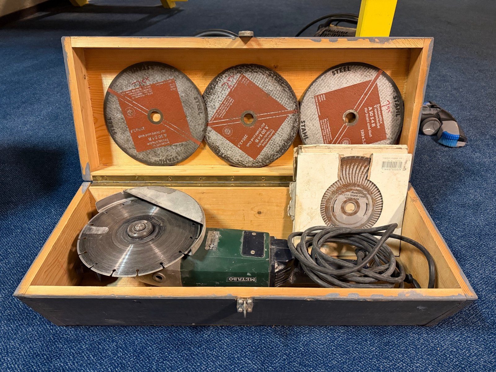 Metabo Haakse Slijpmachine 2000W met Accessoires in Kist, Ophalen of Verzenden, Gebruikt, 1000 watt of meer, Haakse handslijpmachine