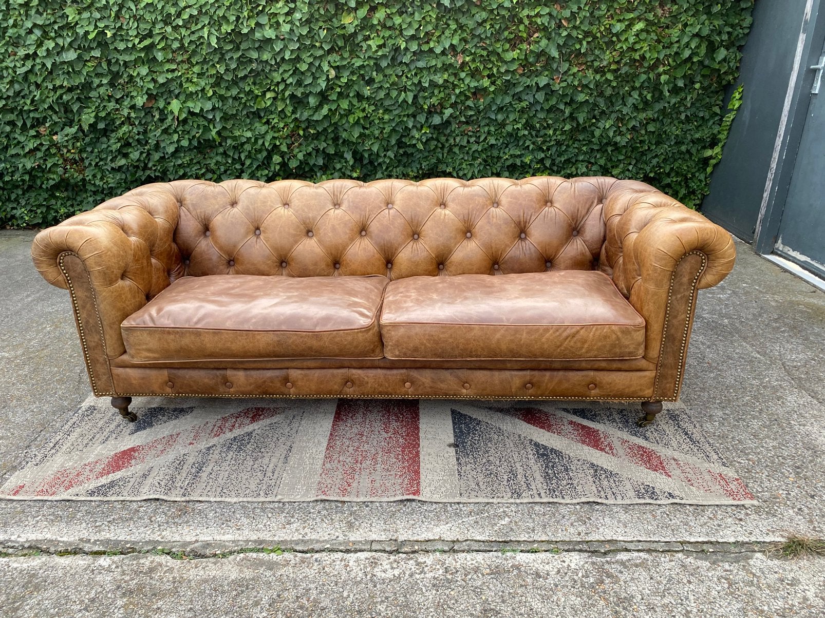 Stoere industriële bruin leren chesterfield 3 - zits bank !!, Huis en Inrichting, Ophalen, Gebruikt, Chesterfield, Driepersoons