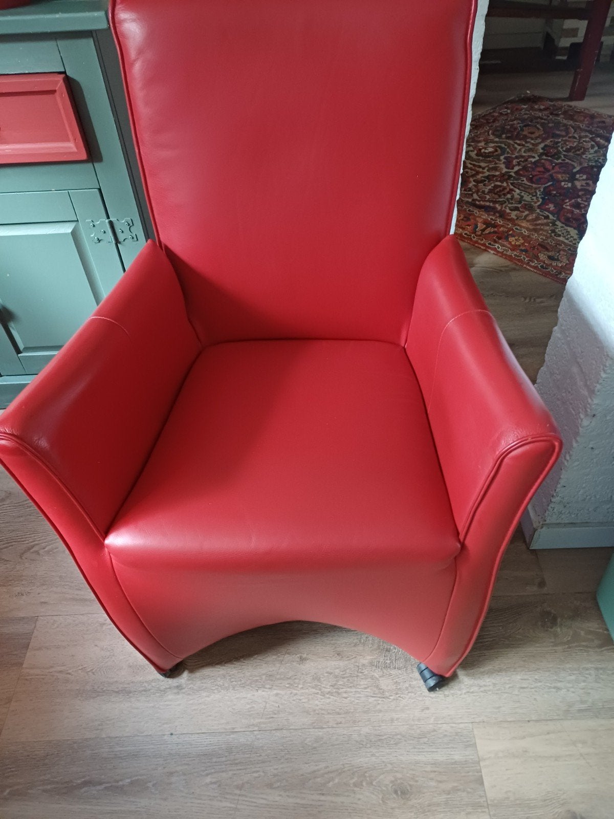 3 rode leren stoelen merkJess.100 eurovoor de 3 stoelen, Huis en Inrichting, Ophalen of Verzenden, Rood, Vijf, Zes of meer stoelen