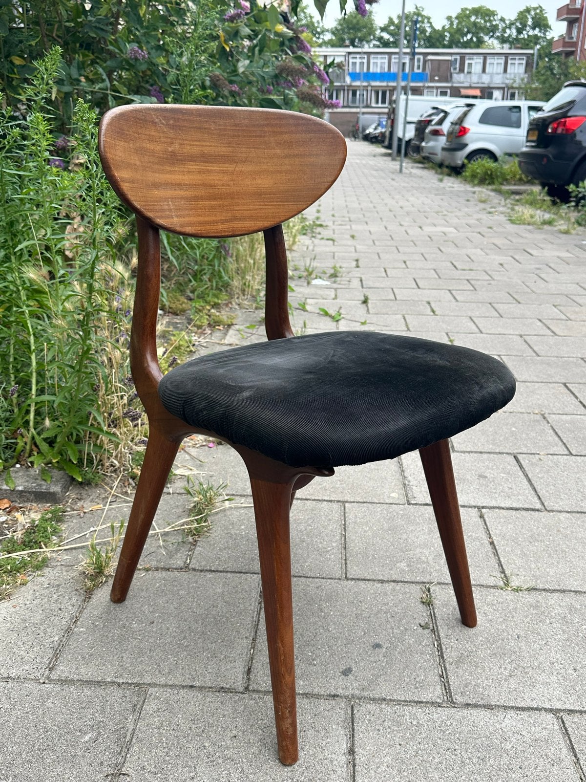Vintage Teak Houten Stoel met Zwarte Zitting, Antiek en Kunst, Ophalen