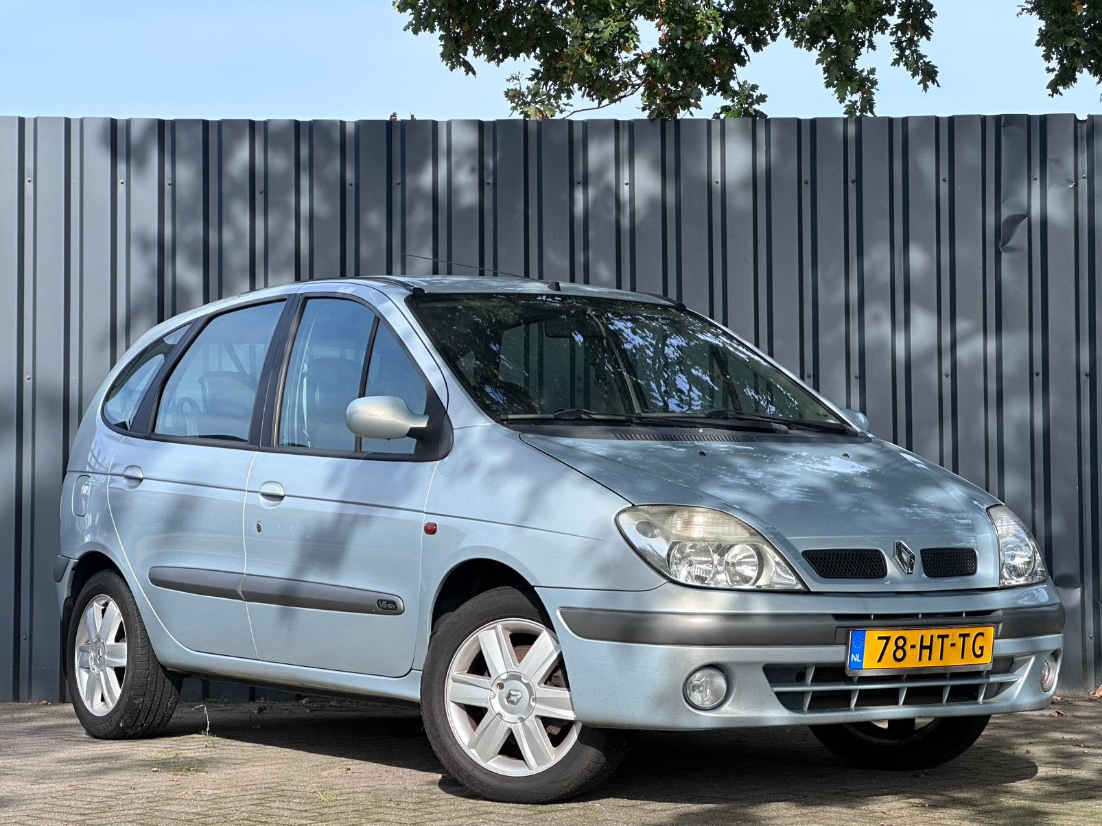 Renault Scénic 1.6  | Trekhaak | Half Leder | AllSeason, Auto's, 1225 kg, 4 cilinders, Origineel Nederlands, Bedrijf
