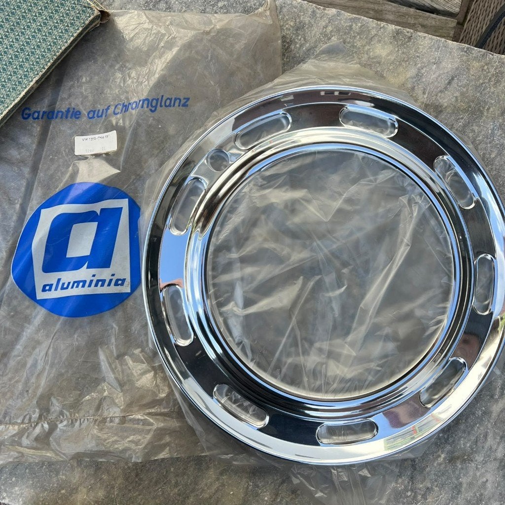 VW NOS sierringen 15 inch Karmann Ghia, Ophalen of Verzenden, Zo goed als nieuw