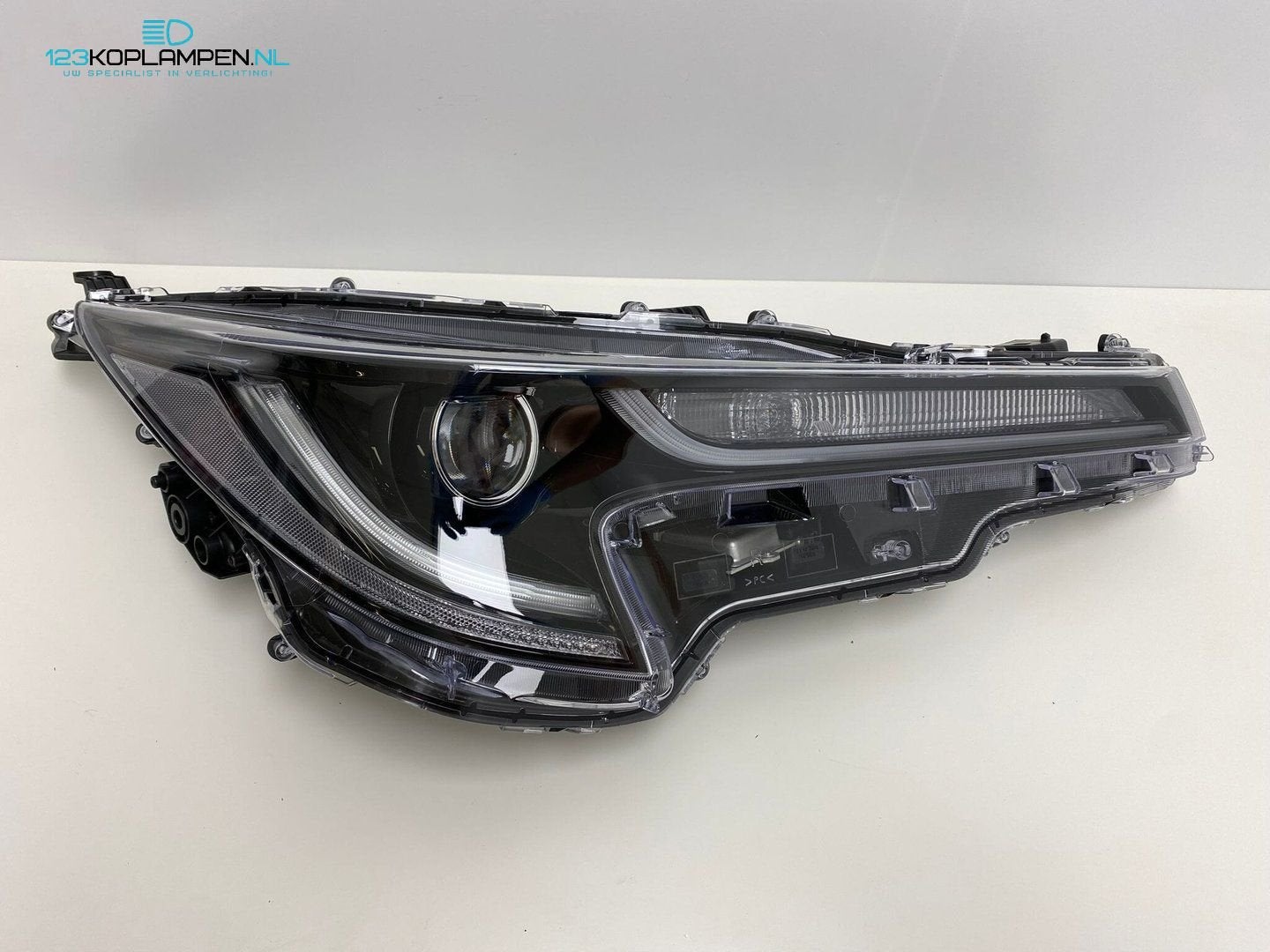Toyota Corolla E21 Hatchback / Station Full Led koplamp rech