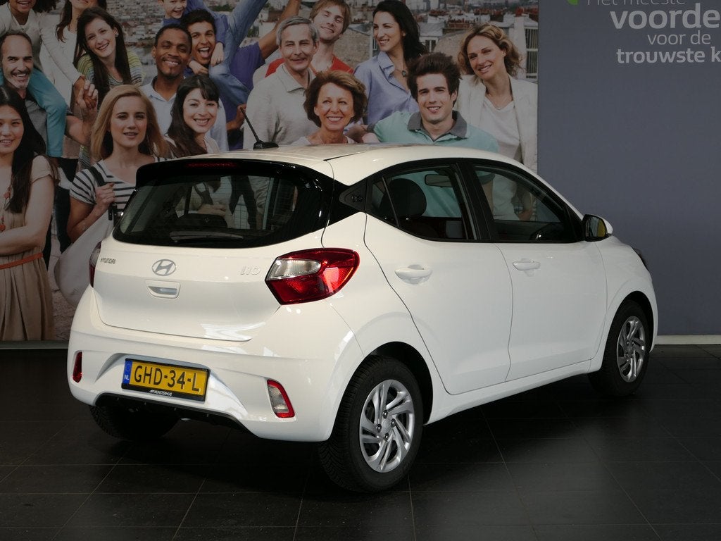 Hyundai i10 1.0 Comfort - Apple carplay/ Android auto - Crui, Stof, Gebruikt, 899 kg, Wit