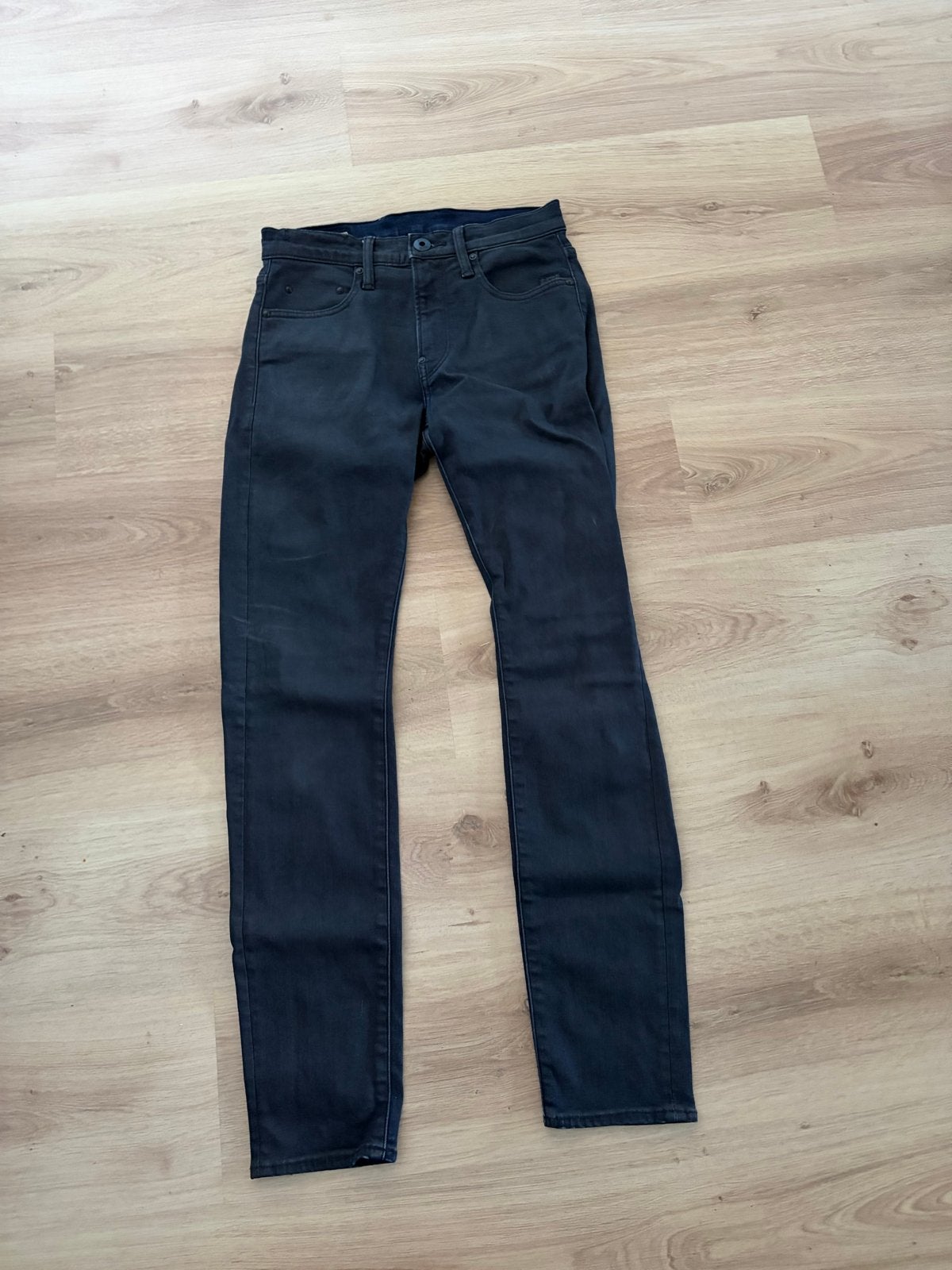 G-Star RAW Revend Skinny Jeans - Donkerblauw W28 L32, Ophalen of Verzenden, Zo goed als nieuw, Blauw, W32 (confectie 46) of kleiner