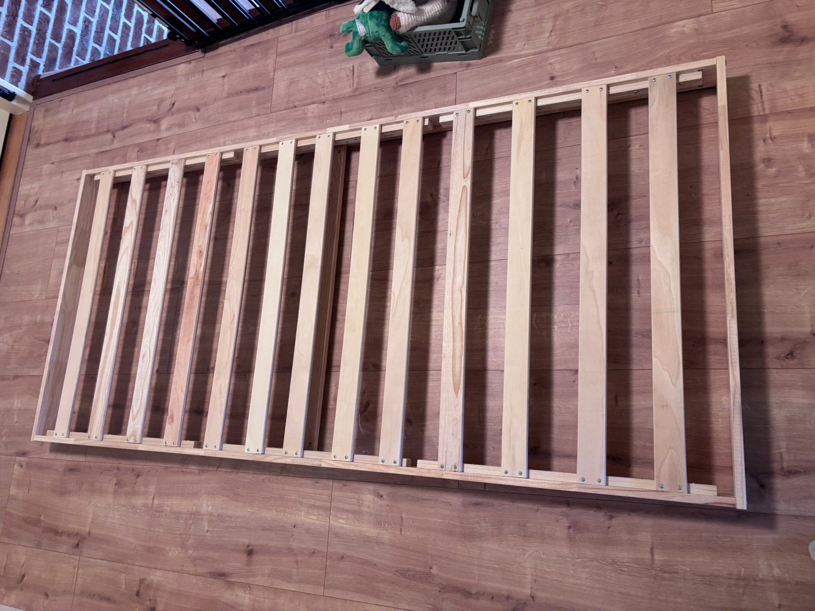 VidaXL bedframe massief grenenhout 90 x 200, Huis en Inrichting, Ophalen, 90 cm, Eenpersoons, Zo goed als nieuw