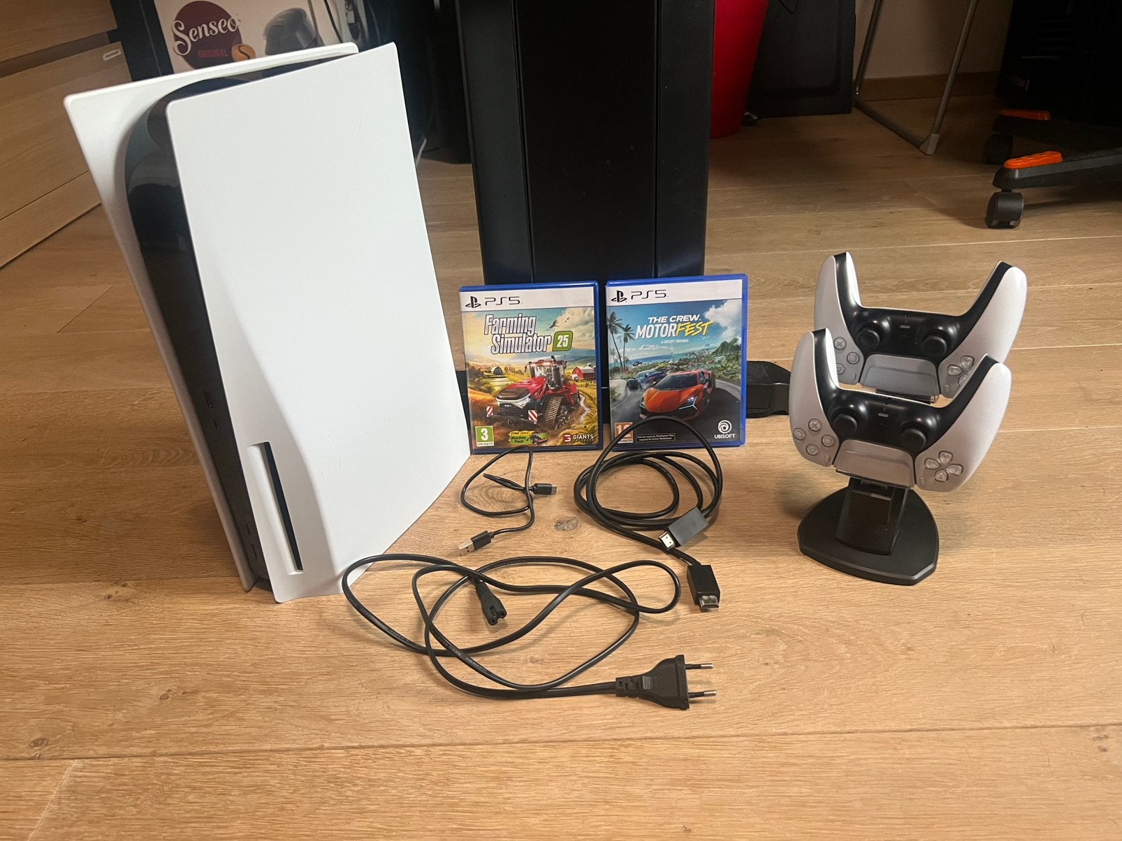 PlayStation 5 disc edition 825gb + 2 controllers + games, Ophalen of Verzenden, Zo goed als nieuw