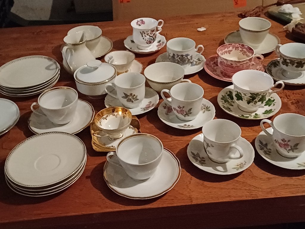 partij prachtige koffie- theekopjes, Nieuw, Ophalen of Verzenden, Bord(en), Overige stijlen