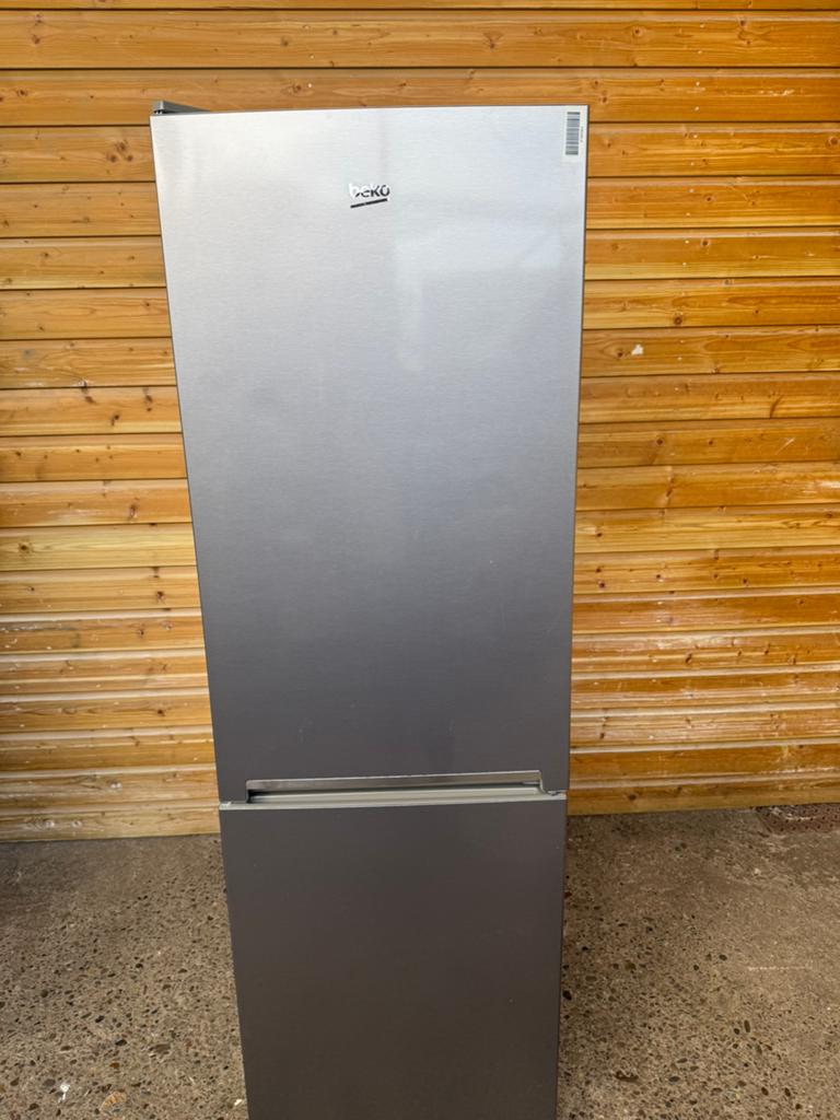 Beko rvs koelkast RCNA366K40XBN, Witgoed en Apparatuur, Koelkasten en IJskasten, Ophalen, Zonder vriesvak, 200 liter of meer, 160 cm of meer