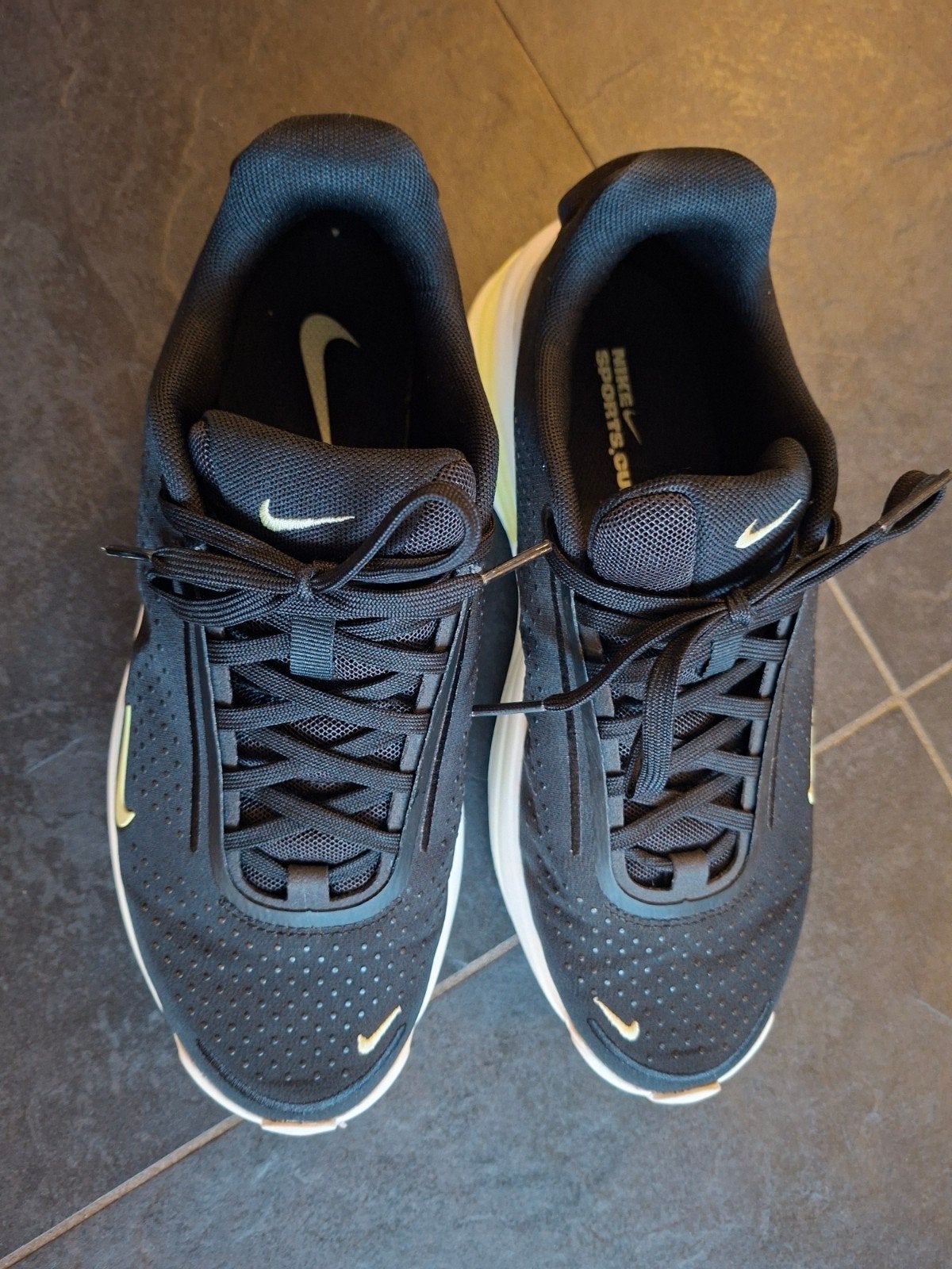 Nike maat 40, Ophalen of Verzenden, Zo goed als nieuw, Overige sporten, Hardloopschoenen