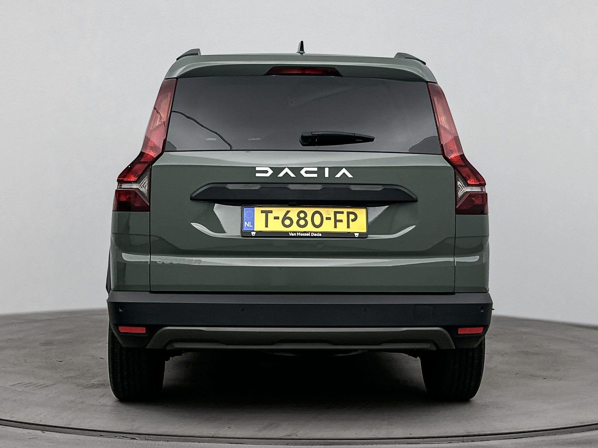 Dacia Jogger 1.0 TCe ECO-G Extreme 7p. 100PK | Navigatie via, Auto's, Voorwielaandrijving, Gebruikt, Euro 6, 7 stoelen