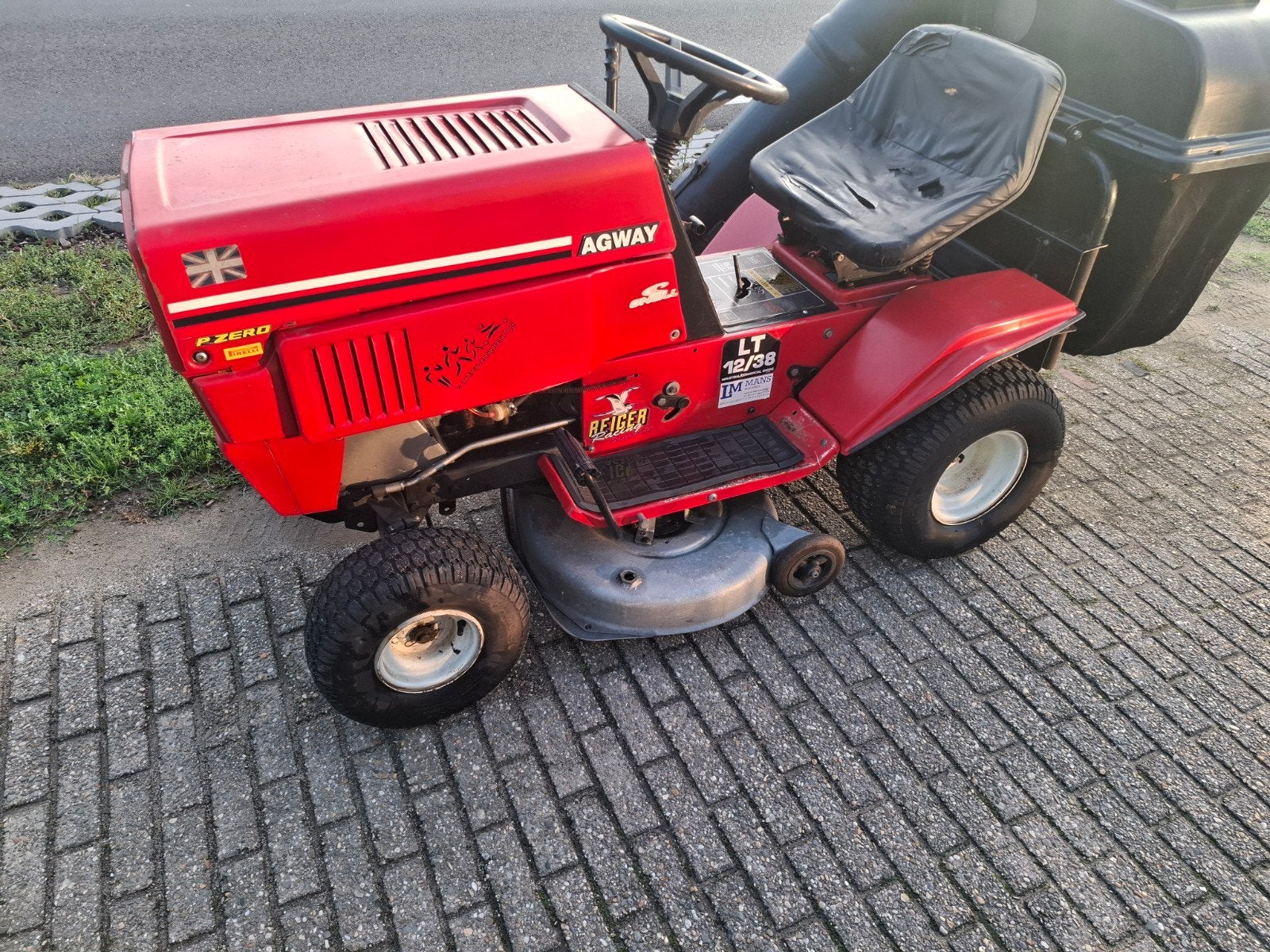 Agway zitmaaier met opvangbak - Loopt, rijdt en maait goed, Gebruikt, Agway, 90 tot 120 cm, Opvangbak