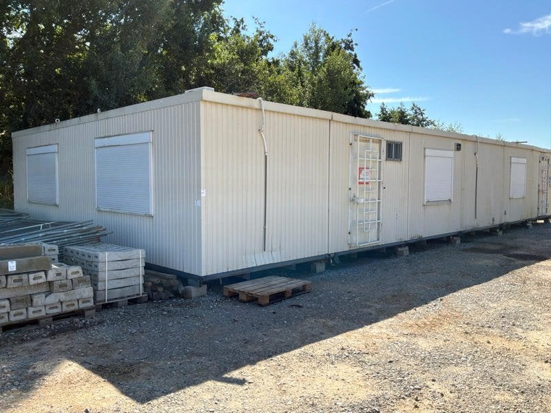 Warsco 9x3S Bureaucontainer-schakelunit, Zakelijke goederen