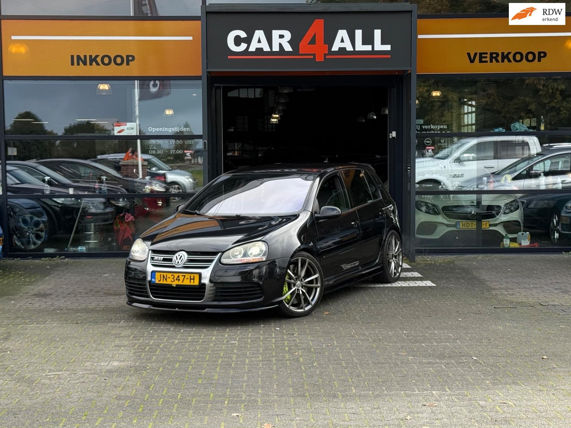 Volkswagen Golf 3.2 R32 MILLTEK/PORSCHE REMMEN/LEDER/CARPLAY, Automaat, Gebruikt, Zwart, 3189 cc