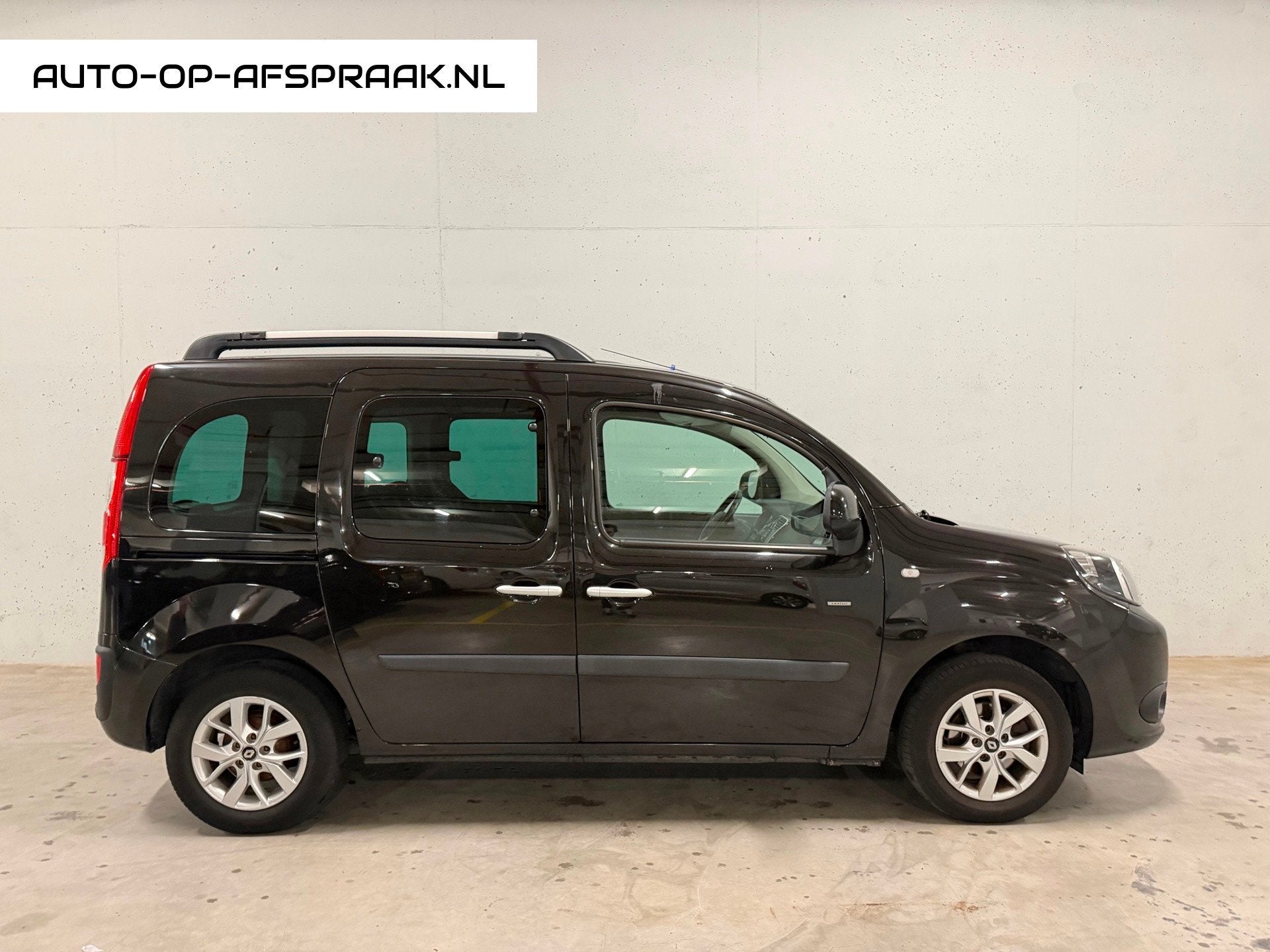 Renault Kangoo Family 1.2 TCe Airco Clima Cruise 2 x Zijdeur, Auto's, Renault, Bedrijf, Te koop, Kangoo, ABS, Airbags, Airconditioning