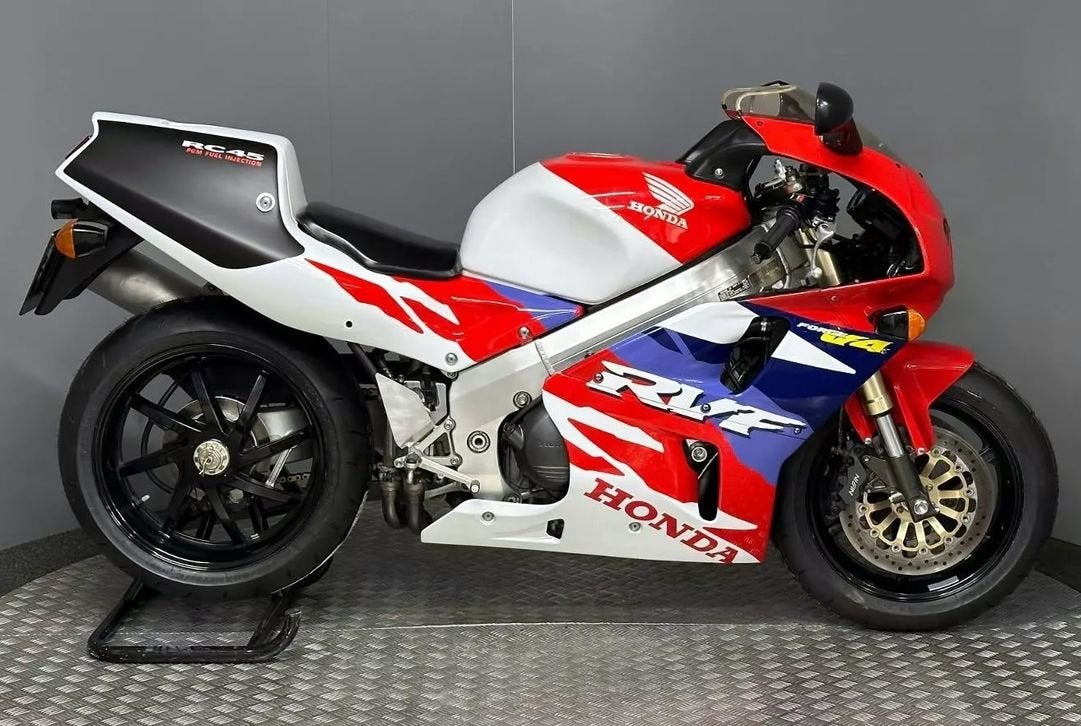 GEZOCHT HONDA RVF 750 RC 45 RC 30 (bj 1994), Motoren, Motoren | Honda, HONDA, Motorrijbewijs A, Bedrijf, Onbekend