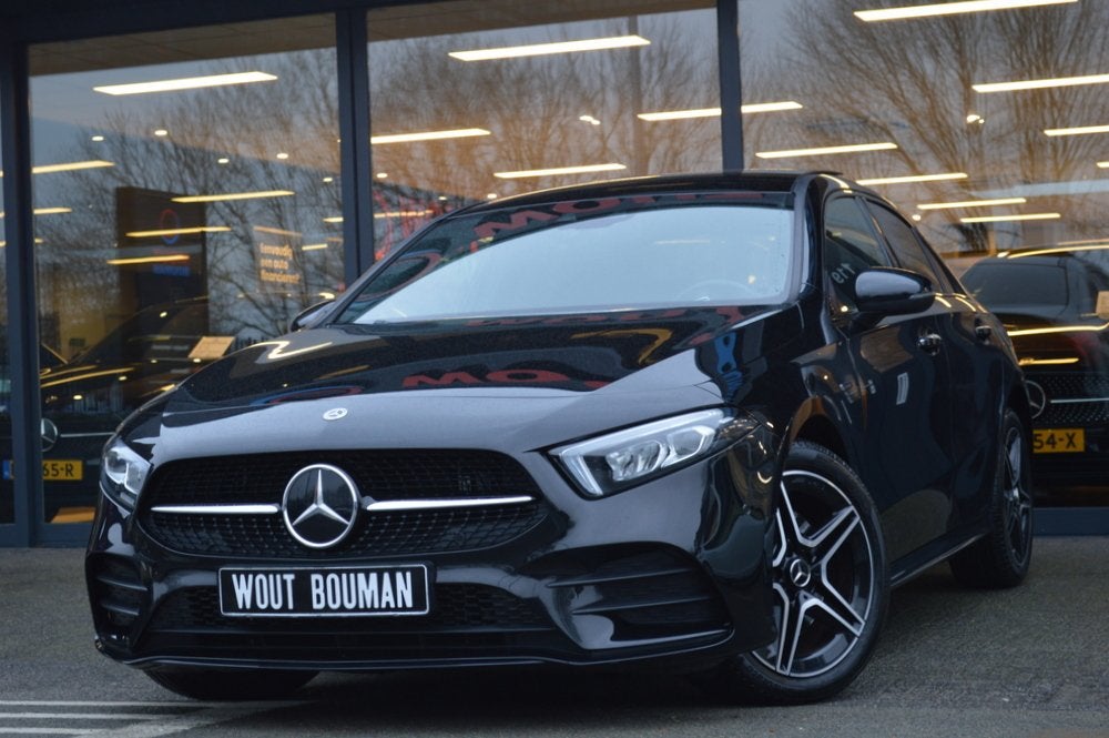 Mercedes-Benz A-Klasse 250 e AMG Led Panorama Distronic Keyl, Auto's, Mercedes-Benz, Gebruikt, Euro 6, 4 cilinders, Bedrijf