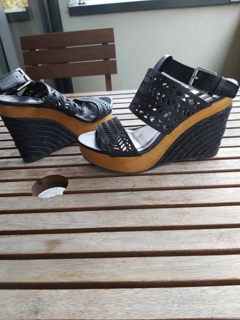 Ralph Lauren sleehak sandalen zwart maat 37 nieuw staat, Ophalen, Zwart, Lauren Ralph Lauren, Sandalen of Muiltjes