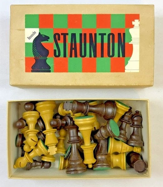 Schaakspel Staunton Revenche kunststof figuren schaakstukken, Coolsingel 104, 3011 AG Rotterdam, Netherlands, Verzenden, Onbekend