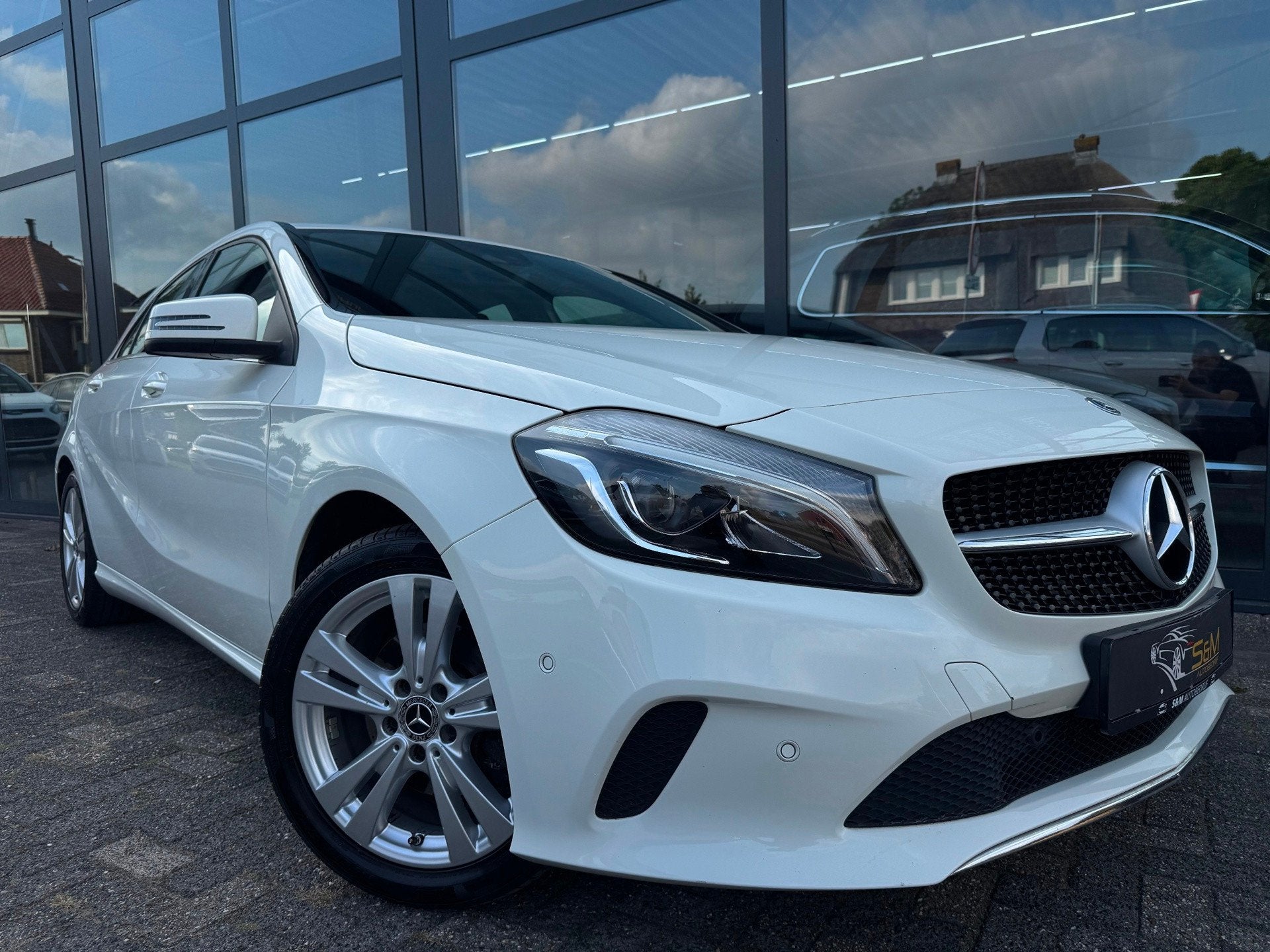 Mercedes-Benz A-klasse 200 Business, Dealer onderhouden, Gebruikt, Zwart, Leder en Stof