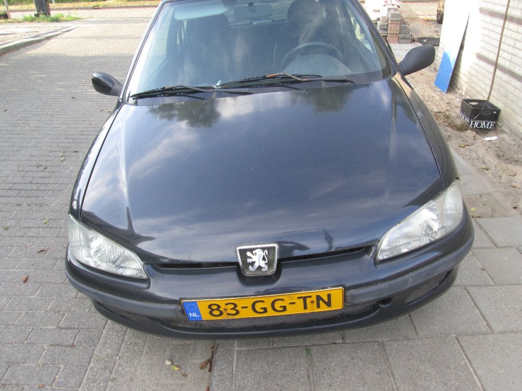 Peugeot 106 1.1 Sketch 2000 Zwart  te koop, Auto's, Voorwielaandrijving, Stof, Zwart, 4 cilinders