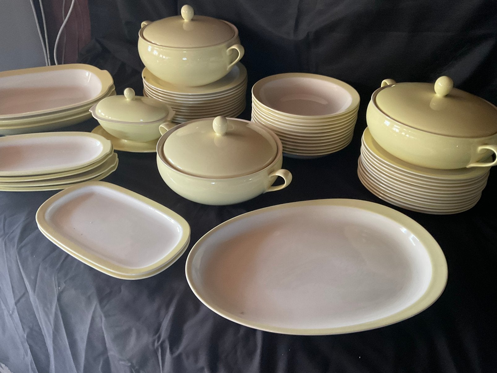 Petrus regout 12 delig vintage  eetservies en ontbijtservies, Antiek en Kunst, Antiek | Servies compleet, Ophalen