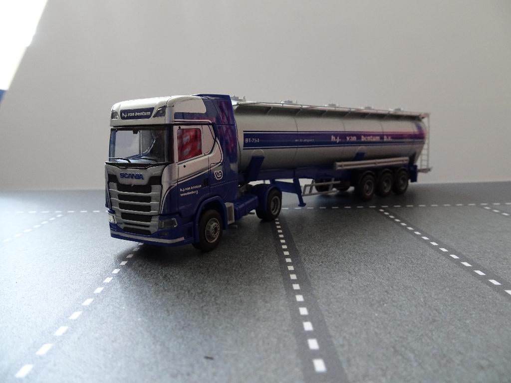 701 awm herpa scania cs h.j.van bentum silo oplegger 1:87, Ophalen of Verzenden, Zo goed als nieuw, Bus of Vrachtwagen, AWM