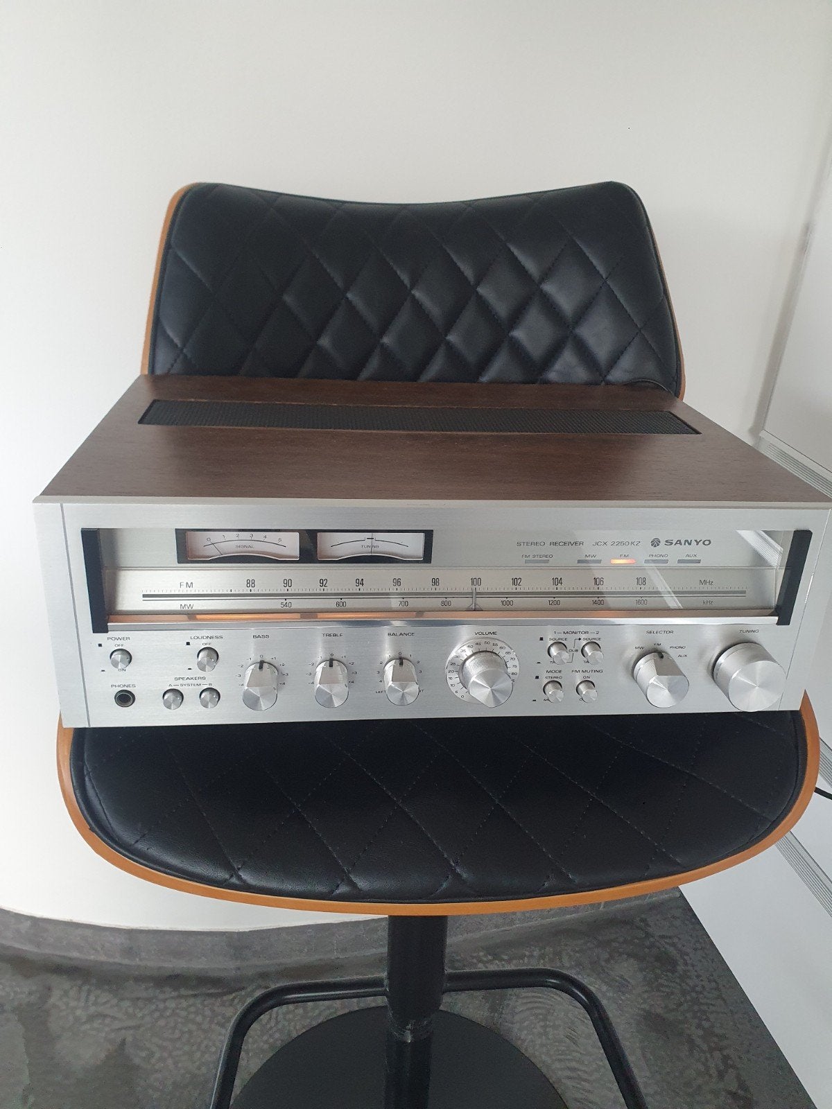 Vintage Sanyo JCX 2250KZ Stereo Receiver - Klassiek Geluid, Overige merken, Gebruikt, Ophalen of Verzenden, 60 tot 120 watt