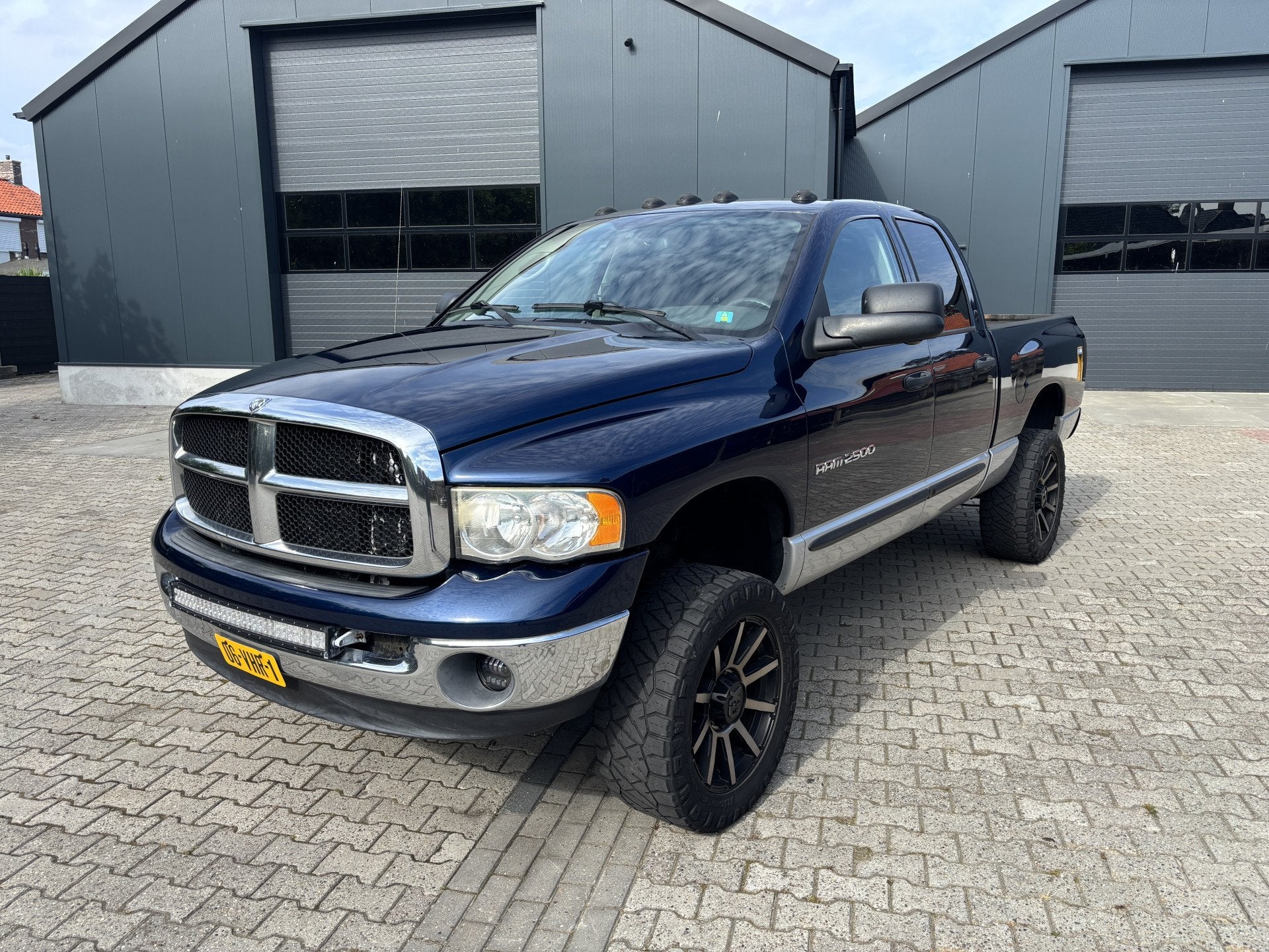 Dodge Ram 2500 SLT 5.9L Cummins. 4wd, Crew-Cab, Nw-APK, Youn, Automaat, Navigatiesysteem, Gebruikt, Blauw