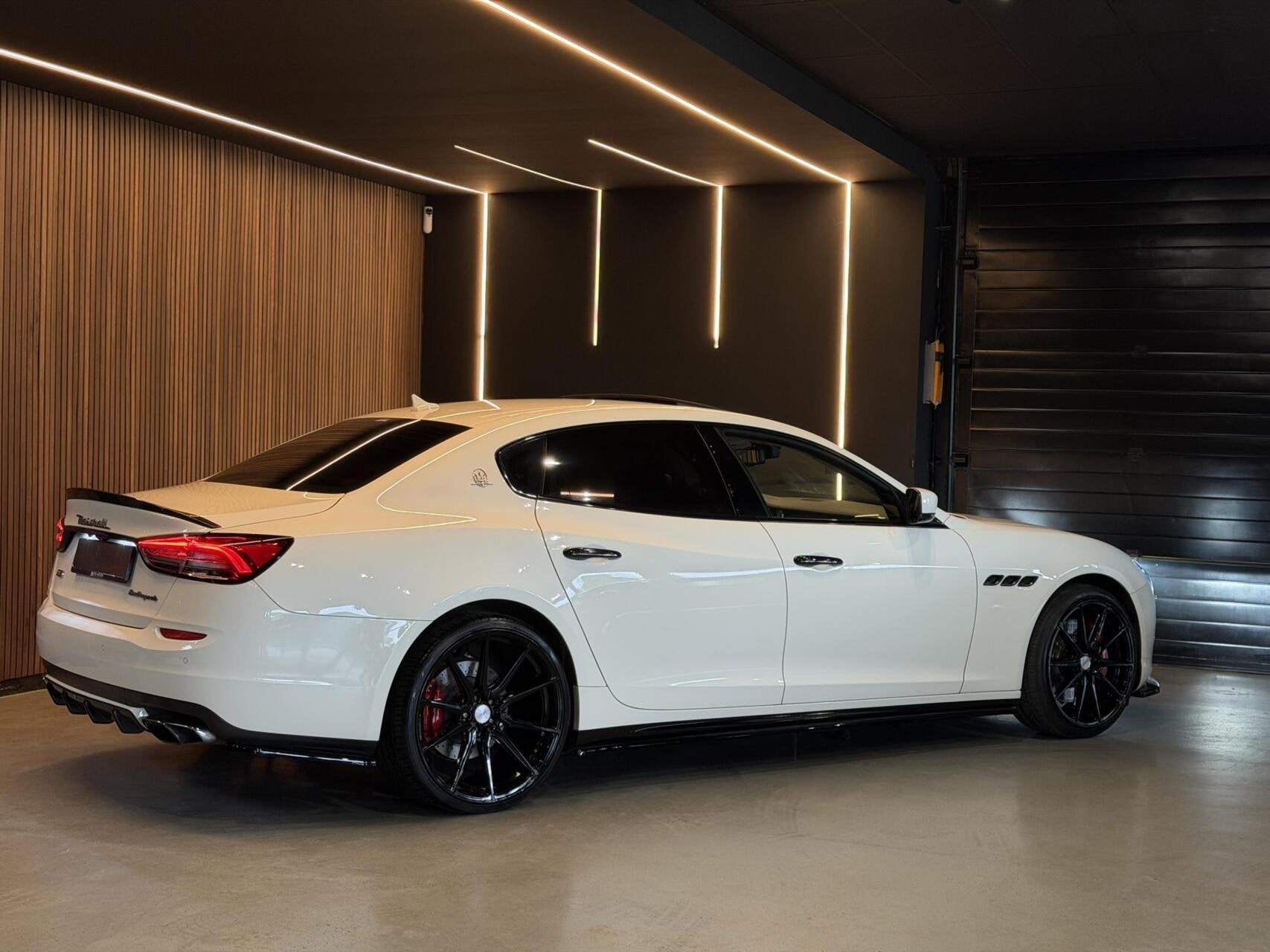 Foto 50 van Maserati Quattroporte 3.8 GTS V8|Pano|Vossen|Maxton|B&W|22"