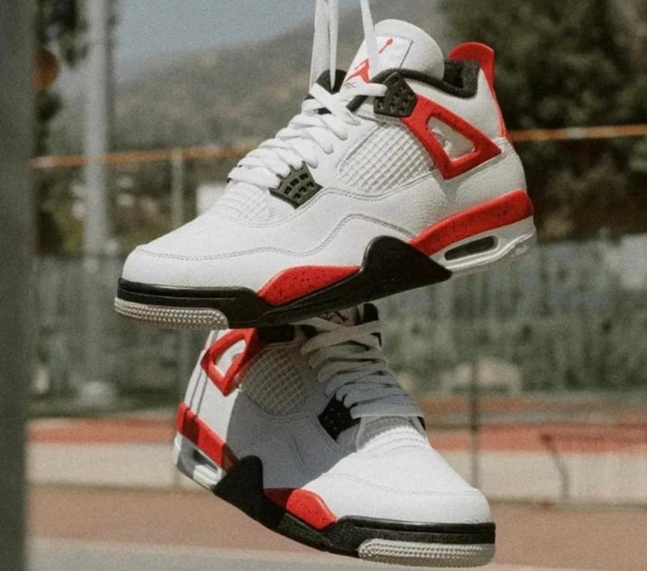 Nike Air Jordan 4 Retro Fire Red - Maat 44, Ophalen of Verzenden, Nieuw, Wit, Sneakers of Gympen