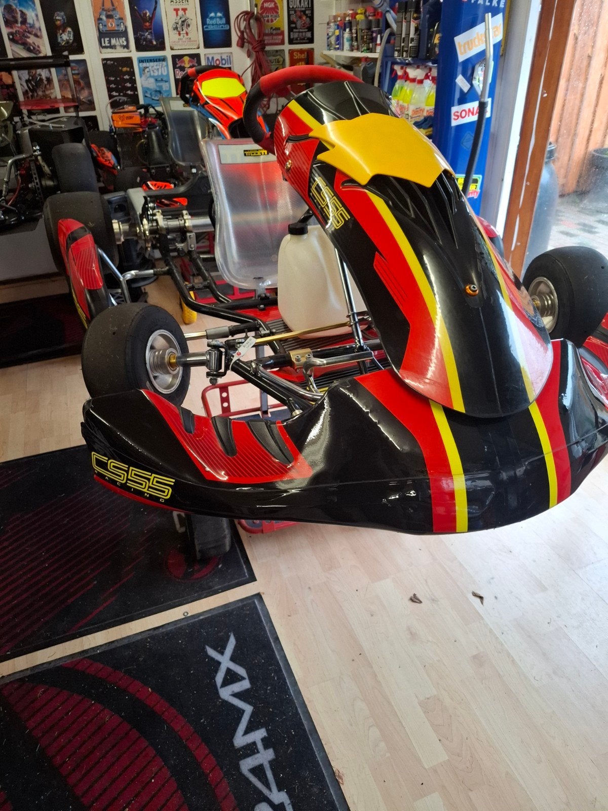 Carlos Sainz rollen chassis 2025, Sport en Fitness, Karting, Ophalen, Zo goed als nieuw, Kart