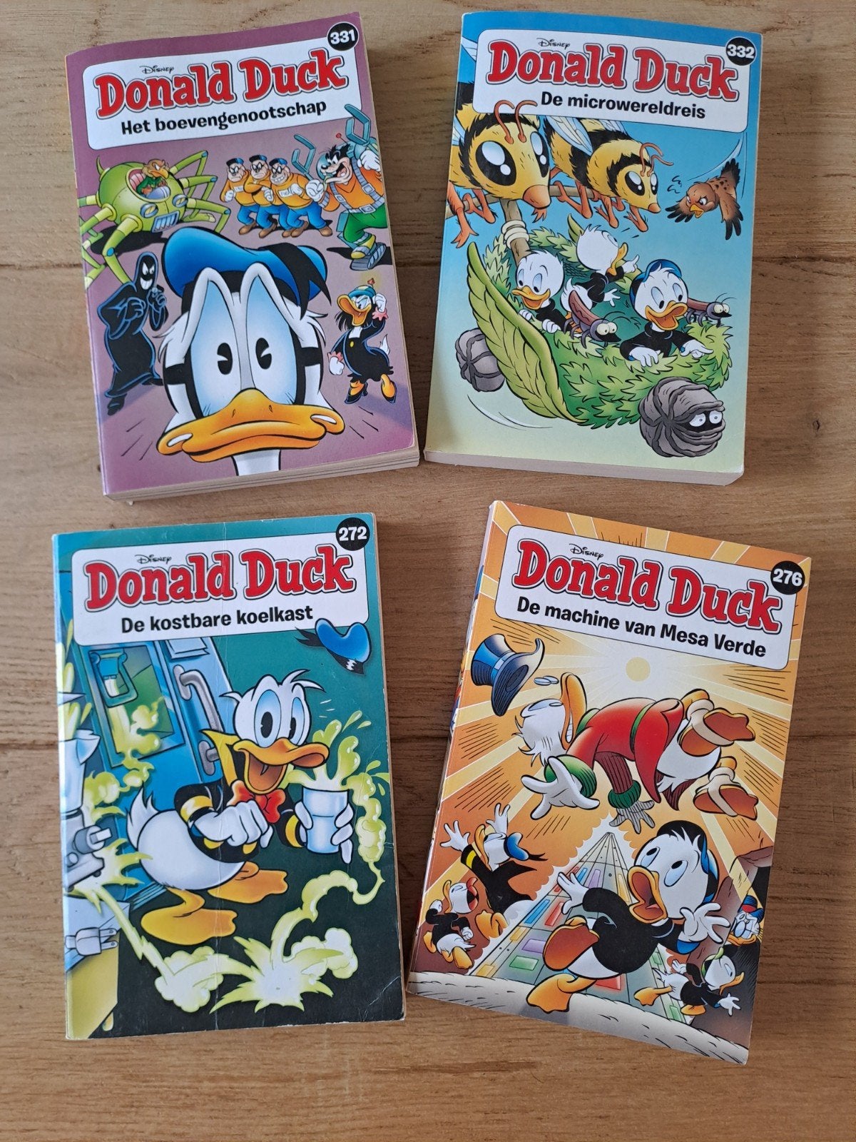 Donald Duck stripboeken - 4 stuks, Meerdere stripboeken, Ophalen of Verzenden, Gelezen