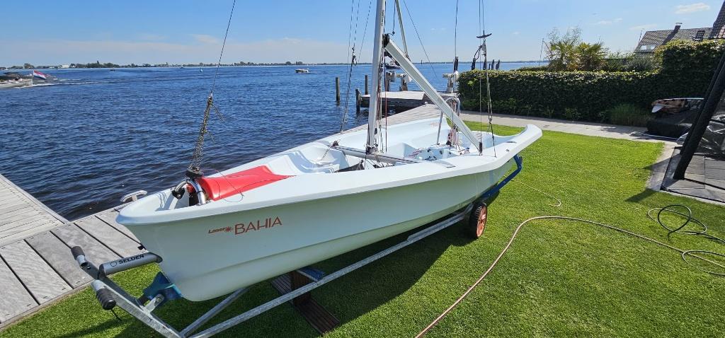 Laser Bahia geheel compleet, Ophalen, Zo goed als nieuw, 3 tot 6 meter, Minder dan 15 m²