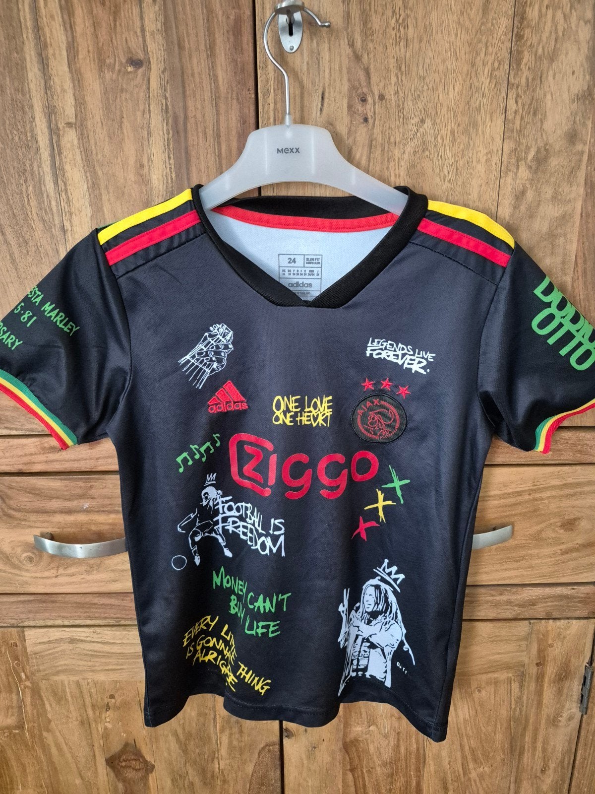 Ajax shirt (ik schat) maat 122/128, Sport en Fitness, Voetbal, Maat XS of kleiner, Ophalen, Shirt
