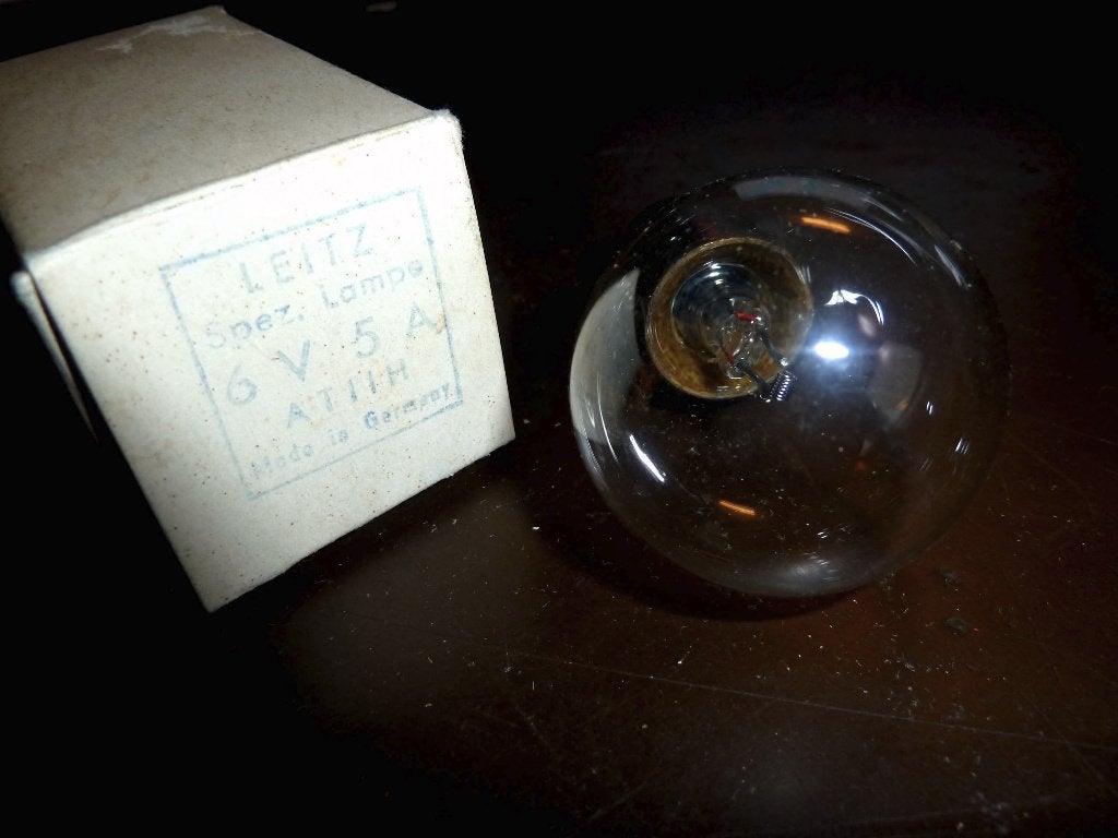 film viewer projector lampjes Leitz - AT11H - 6Volt 5 Amper, Ophalen of Verzenden, 35mm film