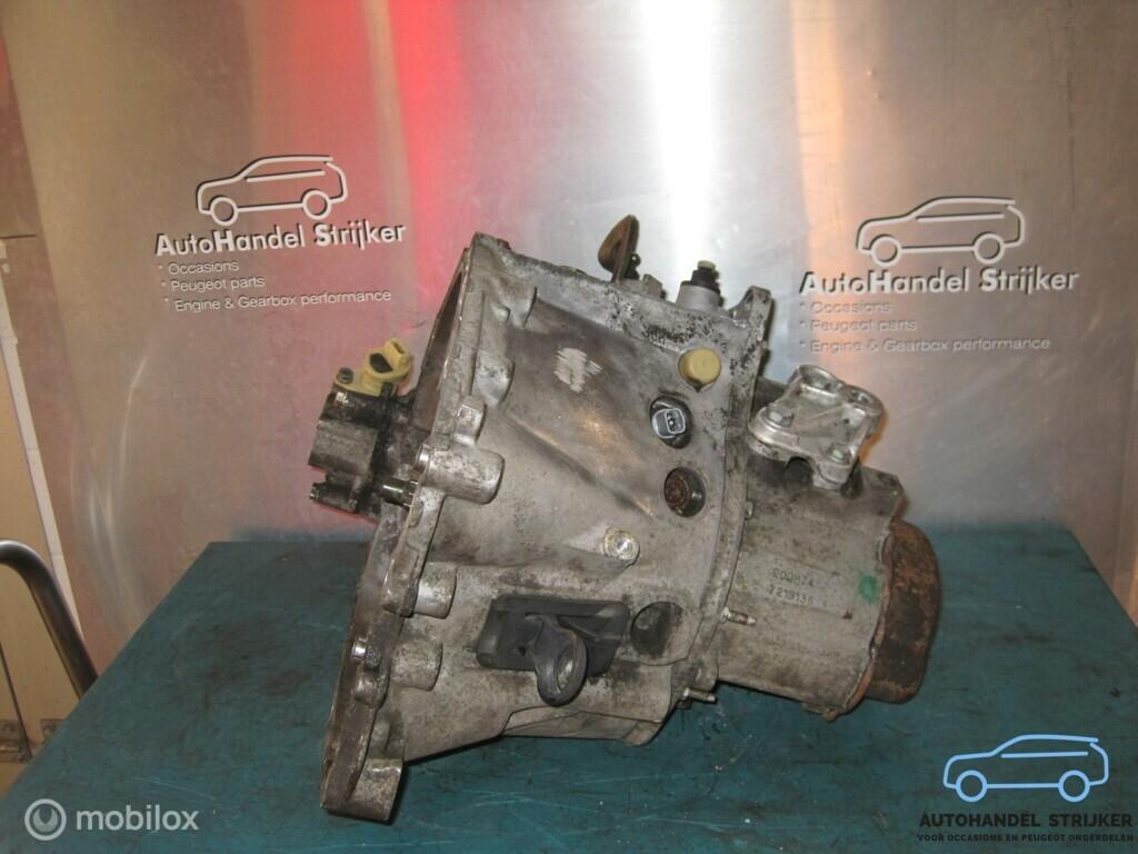 Gereviseerde 5-versnellingsbak 20dm74 Peugeot 307 ('01-'07), Auto-onderdelen, Transmissie en Toebehoren, Peugeot, Ophalen of Verzenden