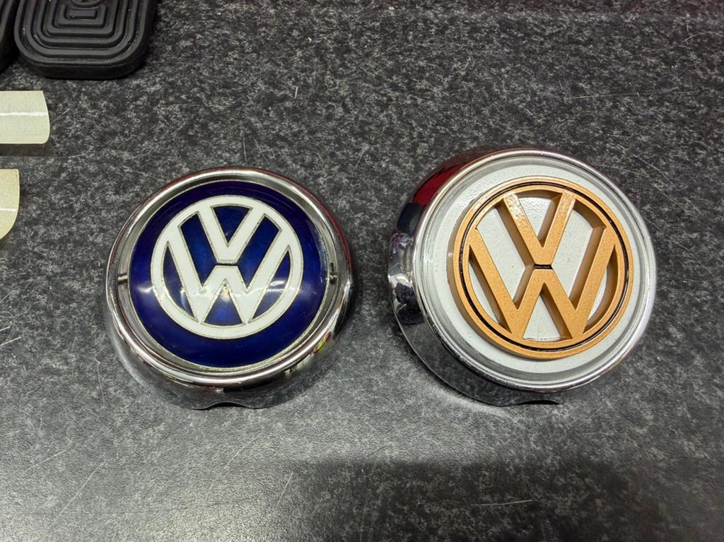 Volkswagen vw Karmann ghia emblemen lowlight, Ophalen of Verzenden, Volkswagen