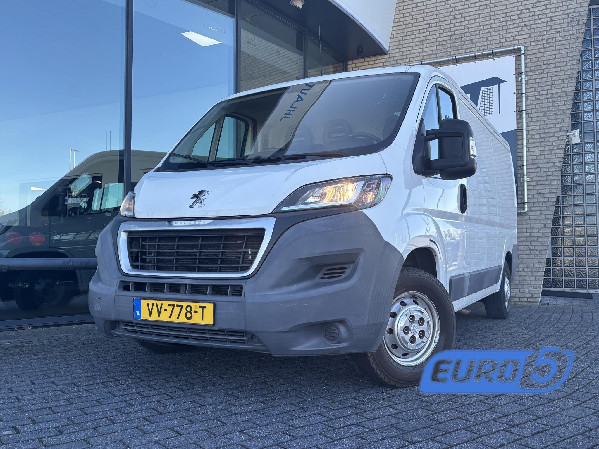 Peugeot Boxer 330 2.2 HDI L2H1 XT*A/C*HAAK*CRUISE*3P*CAMERA*, Auto's, Euro 5, Stof, Gebruikt, 4 cilinders