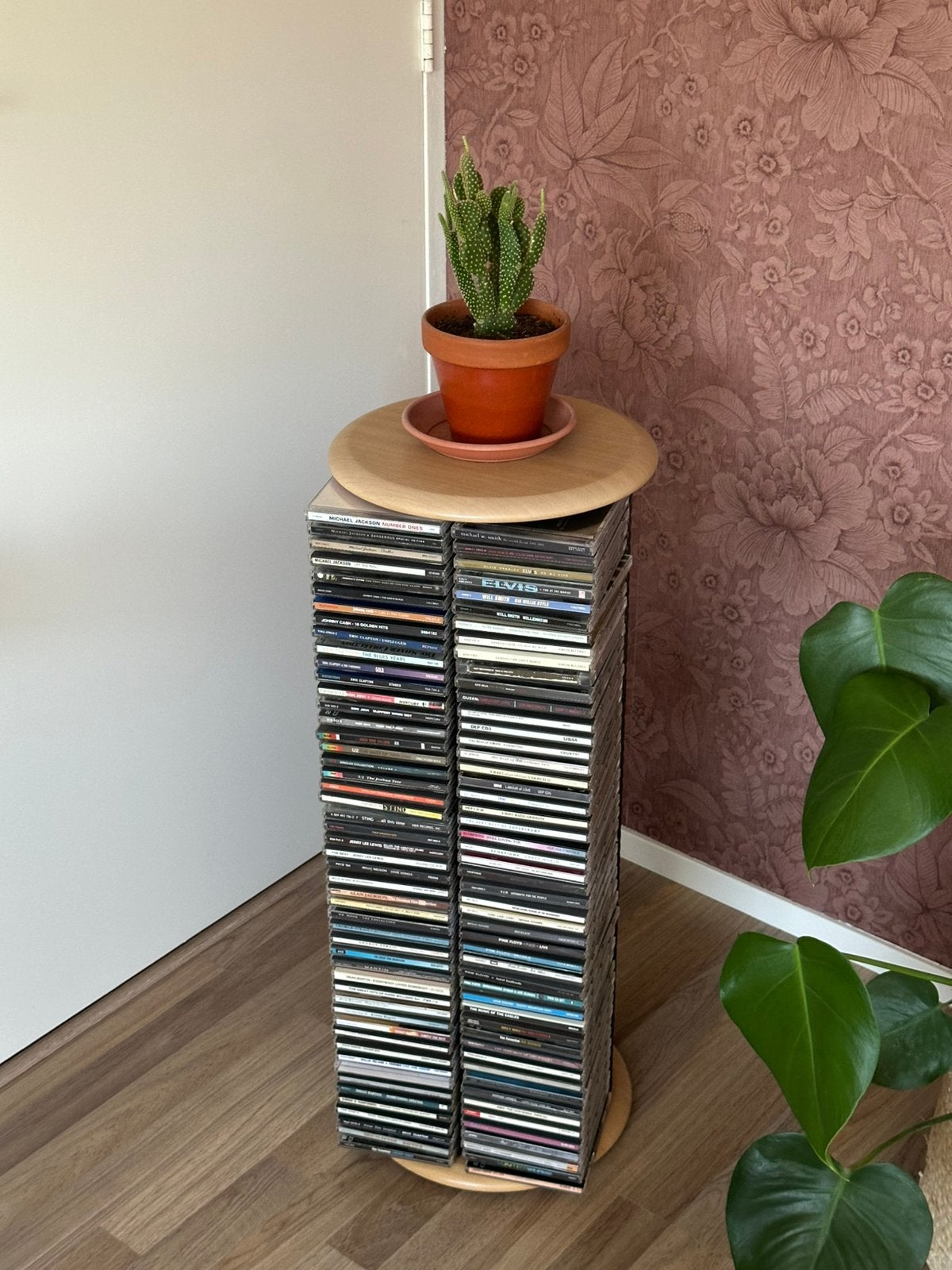 Draaibaar CD rek – voor 200 cd’s, Ophalen of Verzenden, Zo goed als nieuw, Hout, Cd's