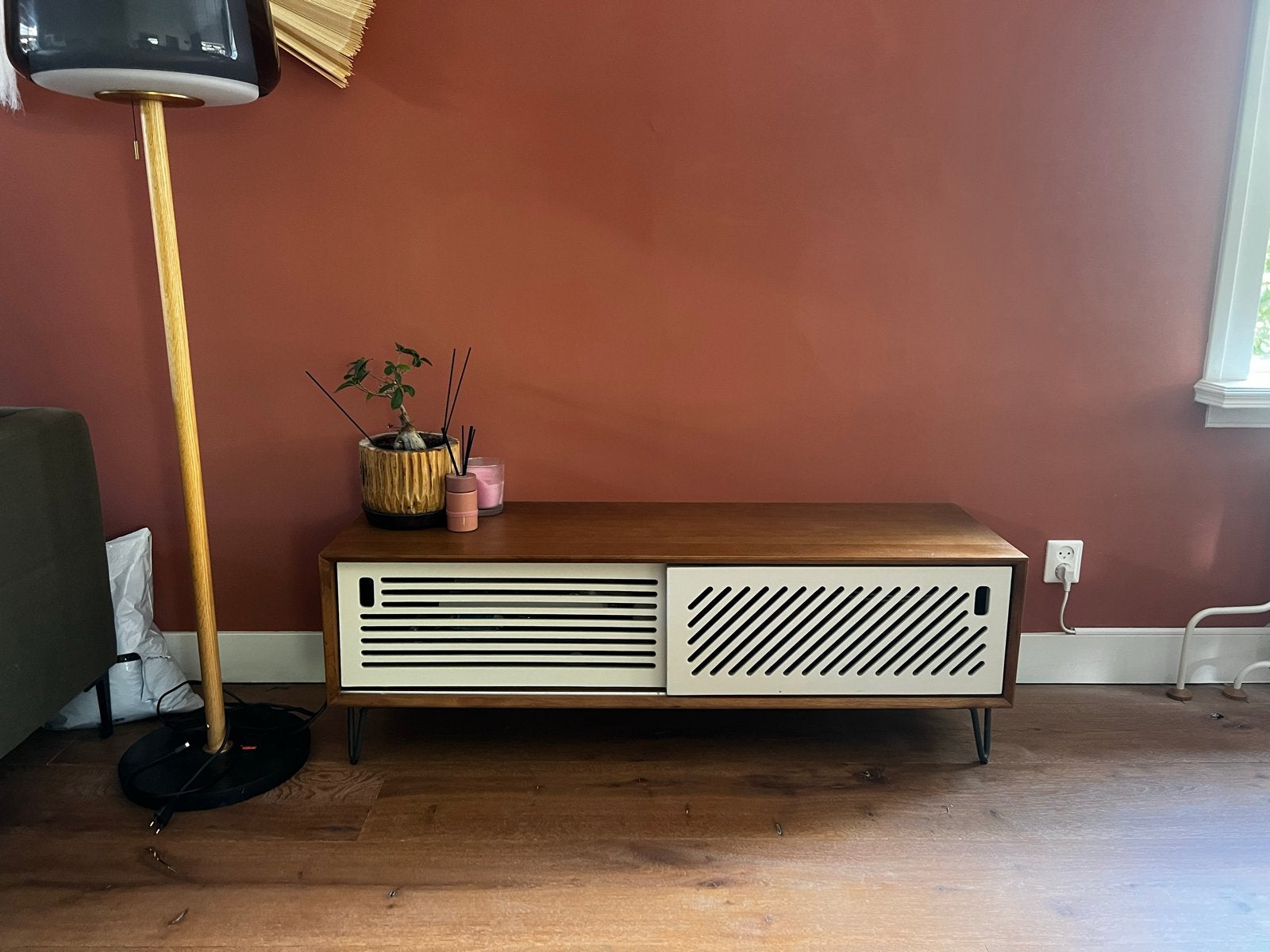 Stijlvol TV-meubel/dressoir met schuifdeuren, Ophalen, 100 tot 150 cm, Zo goed als nieuw, Minder dan 100 cm
